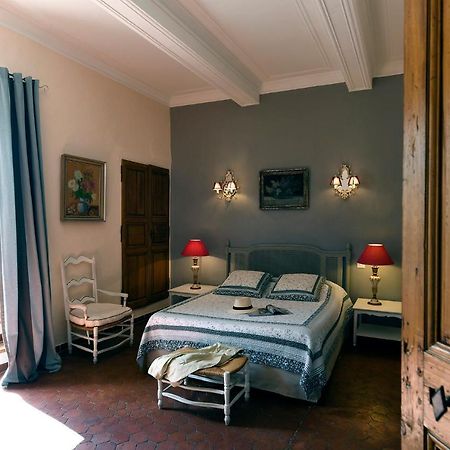 Les Chambres Du Vieux Bistrot Cabrières-dʼAvignon Екстериор снимка